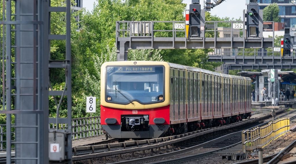 Berliner-Verkehrssenatorin beruft Gespräch wegen anhaltender S-Bahn-Störungen ein