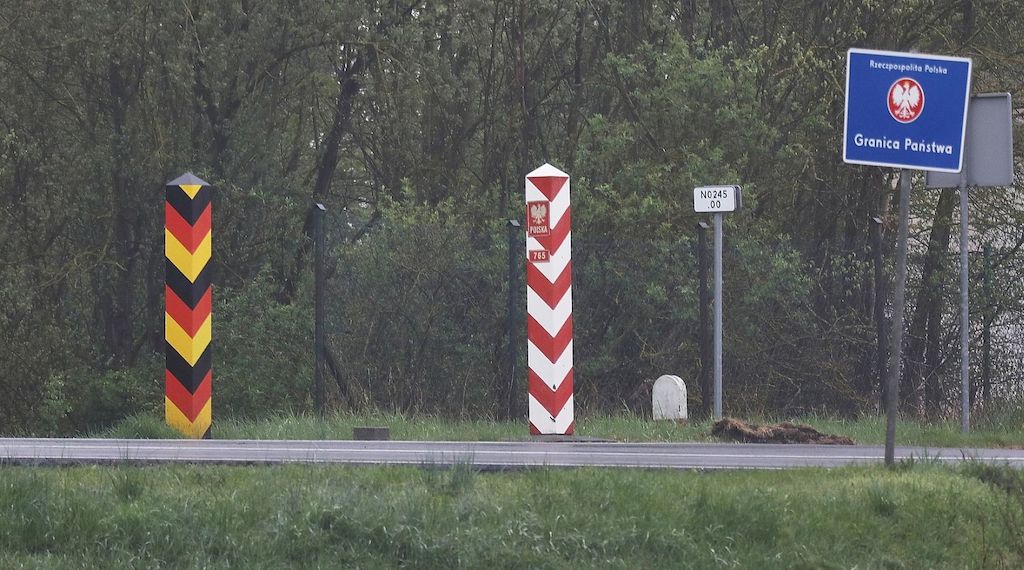 Spahn verteidigt Grenzkontrollen