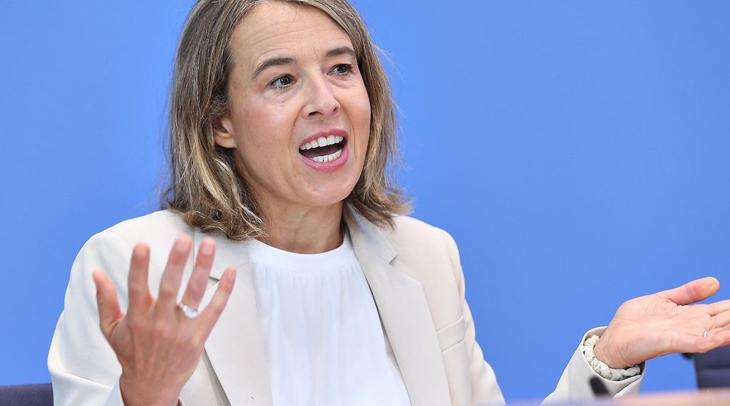 Malmendier kritisiert fehlenden Dienstleistungsfokus bei Zoll-Deal