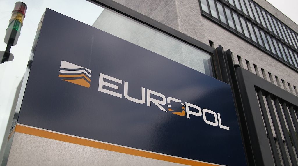 Europol meldet Beschlagnahmung von Falschgeld in Millionenhöhe