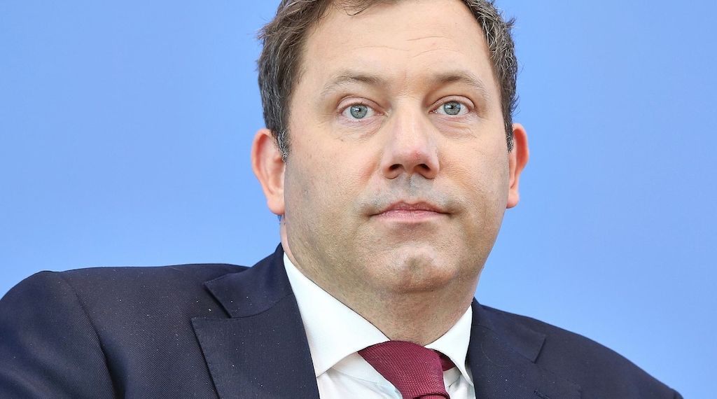 Klingbeil setzt auf härteren Kurs gegen Sozial- und Steuerbetrug