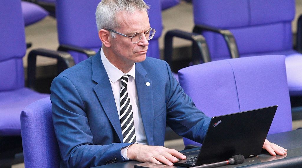 CDU-Politiker streiten über höhere Reichensteuer