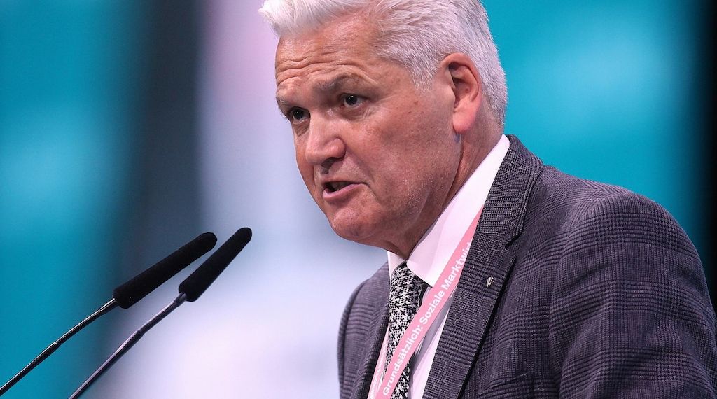 Hubert Hüppe nach Kampfabstimmung neuer Chef der "Senioren-Union"