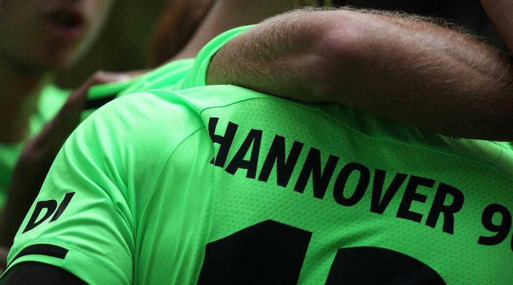 2. Bundesliga: Hannover siegt auch in Kiel - Platz eins gefestigt