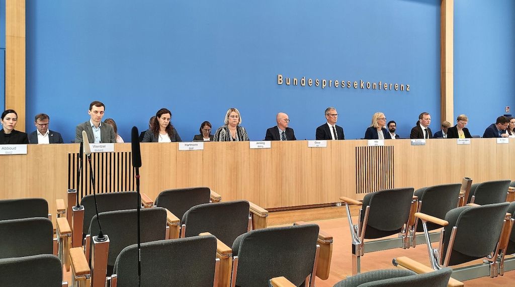 Bundesregierung zurückhaltend bei Nouripours Wahlreform-Vorschlag