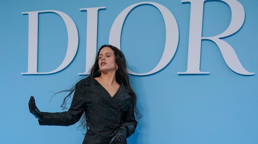 Spanische Pop-Ikone Rosalía hat heute ihr neues Album «Lux» herausgebracht