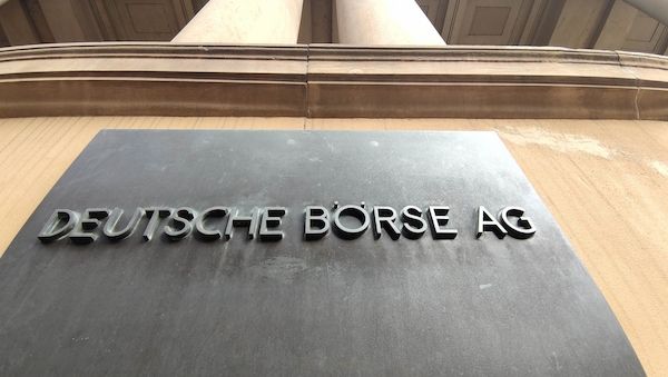 Dax beendet Handelswoche mit Minus