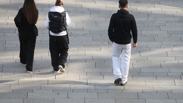 Jeder vierte Minderjährige auf Sozialleistungen angewiesen