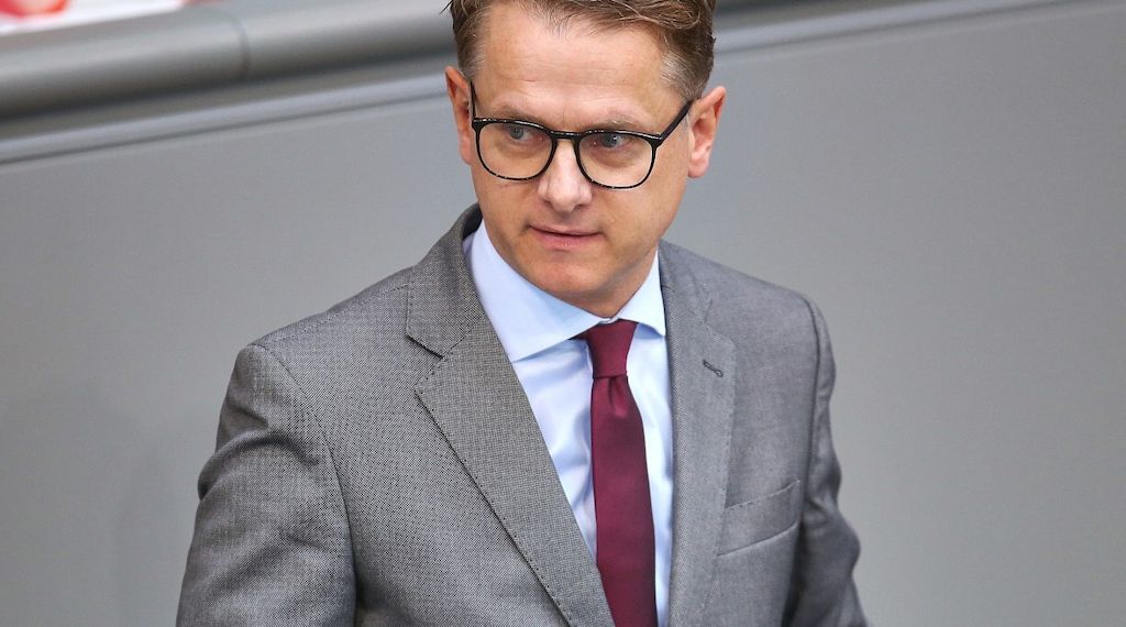 Linnemanns Vorstoß für weniger Staatsdiener stößt auf Kritik