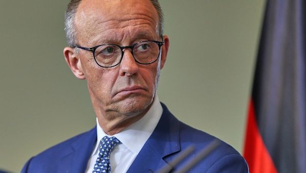 Verzweifelte Afghanen bitten Bundeskanzler um Hilfe