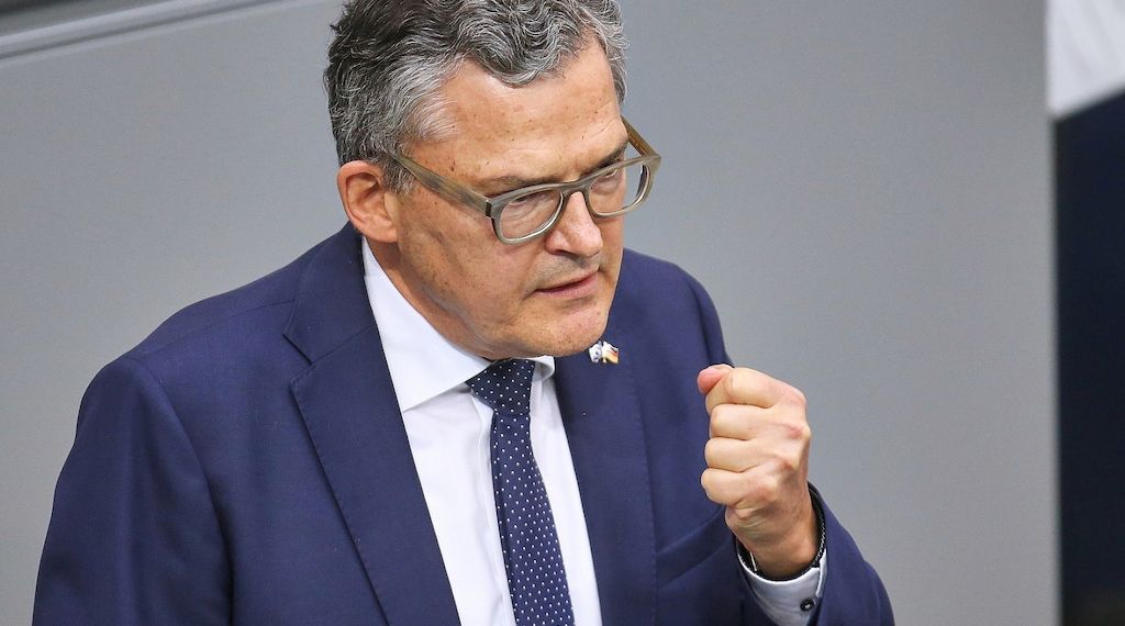 Kiesewetter drängt auf deutlich mehr Ukraine-Militärhilfe