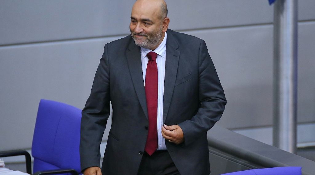 Nouripour wehrt sich gegen Söders Vorwurf der Autofeindlichkeit