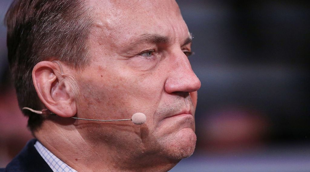 Polens Außenminister wirbt für Flugverbotszone in Ukraine