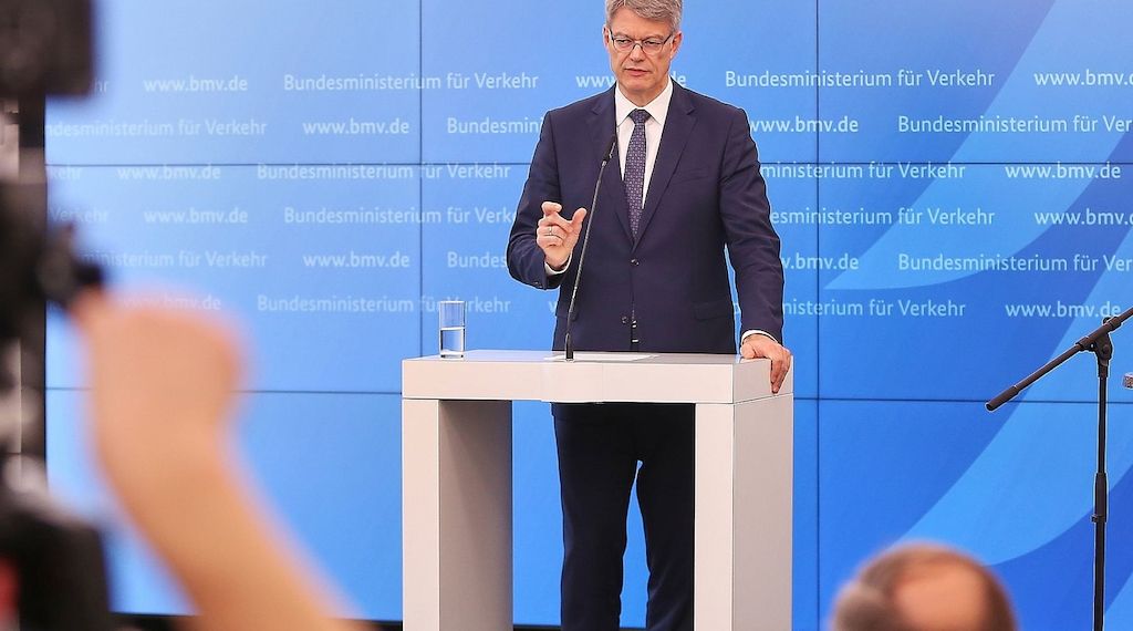 Verkehrsminister sieht "Deutschlandticket" bis 2030 gesichert