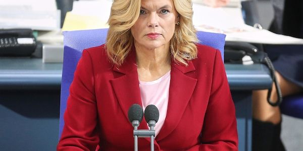 Bundestagspräsidentin mahnt Koalition zur Zusammenarbeit