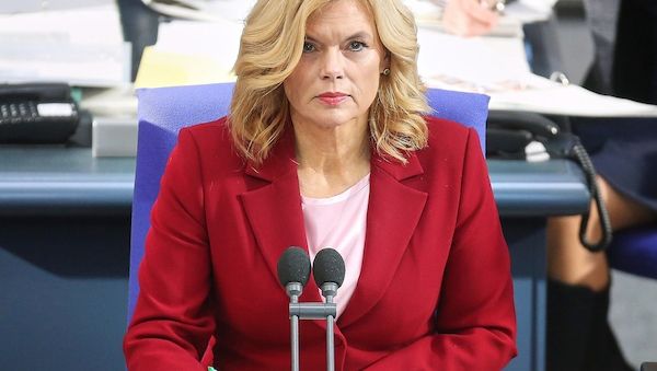 Bundestagspräsidentin mahnt Koalition zur Zusammenarbeit