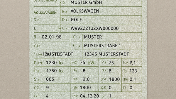Bürgerinnen und Bürger können jetzt ihren Fahrzeugschein auf ihrem Smartphone in der App hochladen