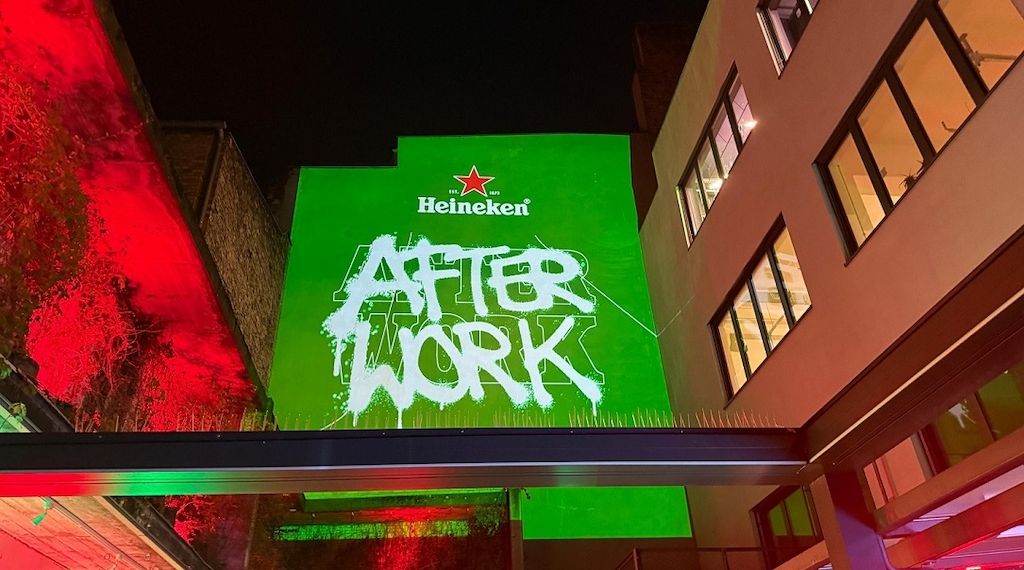 Heineken Afterwork im Prince Charles: Achtsam feiern statt dauernd scrollen