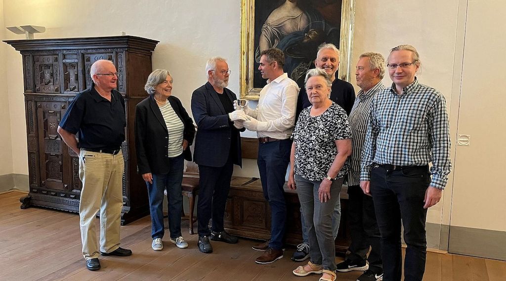 Frankfurter Förderverein erwirbt historischen Silberkelch