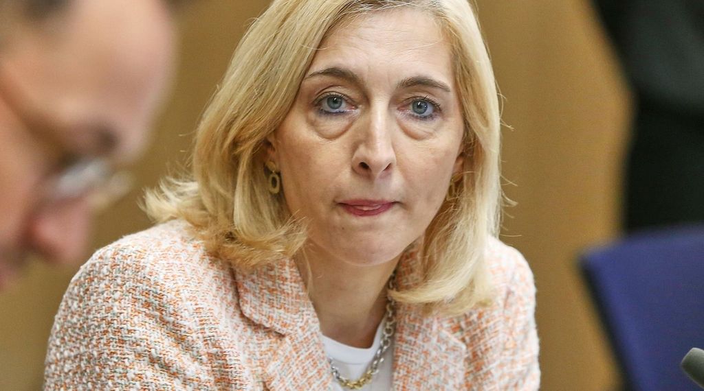 Gesundheitsministerin zurückhaltend bei Abschaffung von Pflegegrad