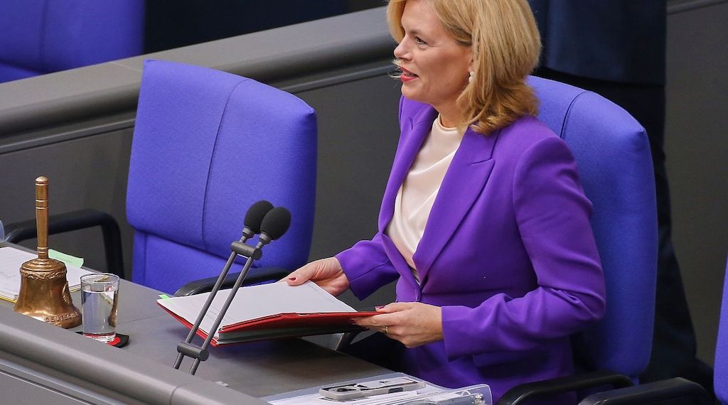 Klöckner weist Kritik an ihrer Amtsführung zurück