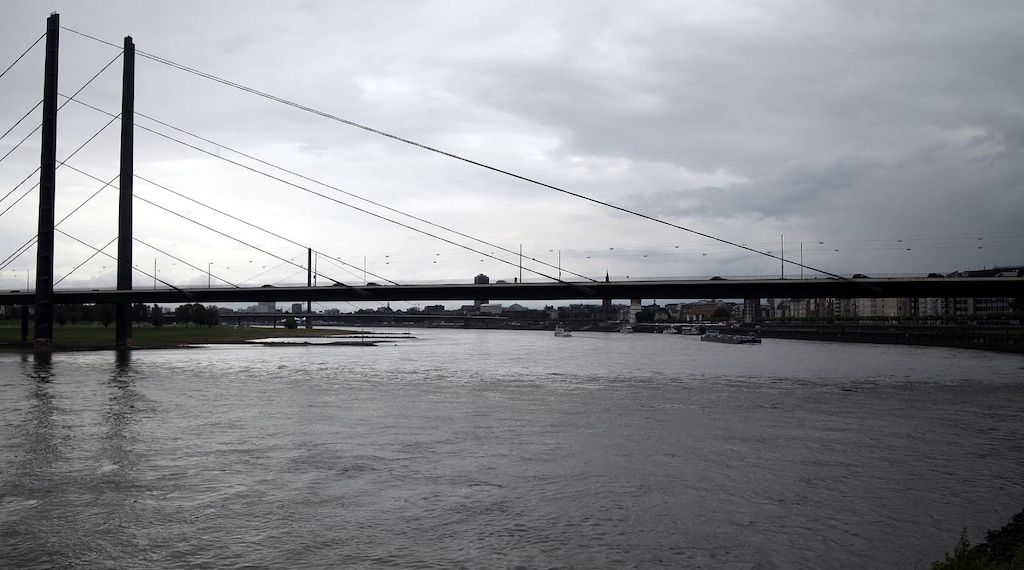Düsseldorf erlässt Badeverbot für den Rhein