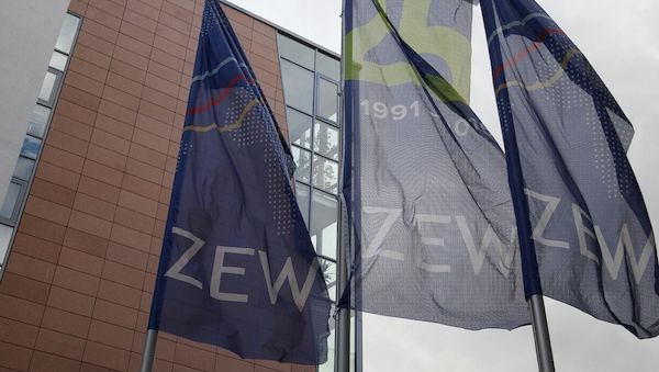 ZEW-Konjunkturerwartungen lassen geringfügig nach