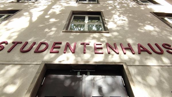 FDP kritisiert Studiengebühren für internationale Studierende in Stuttgart