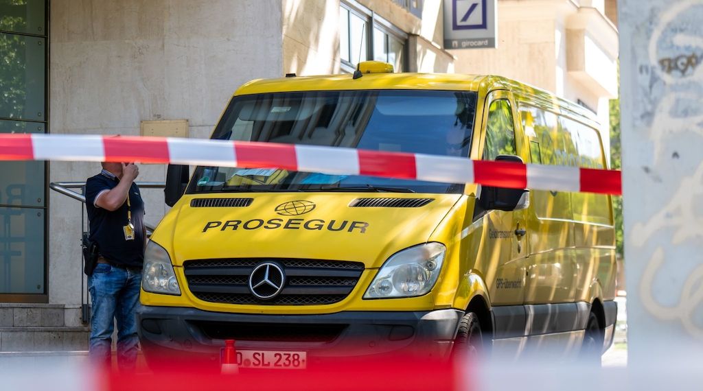 Schüsse nach Überfall auf Geldtransporter am Kurfürstendamm