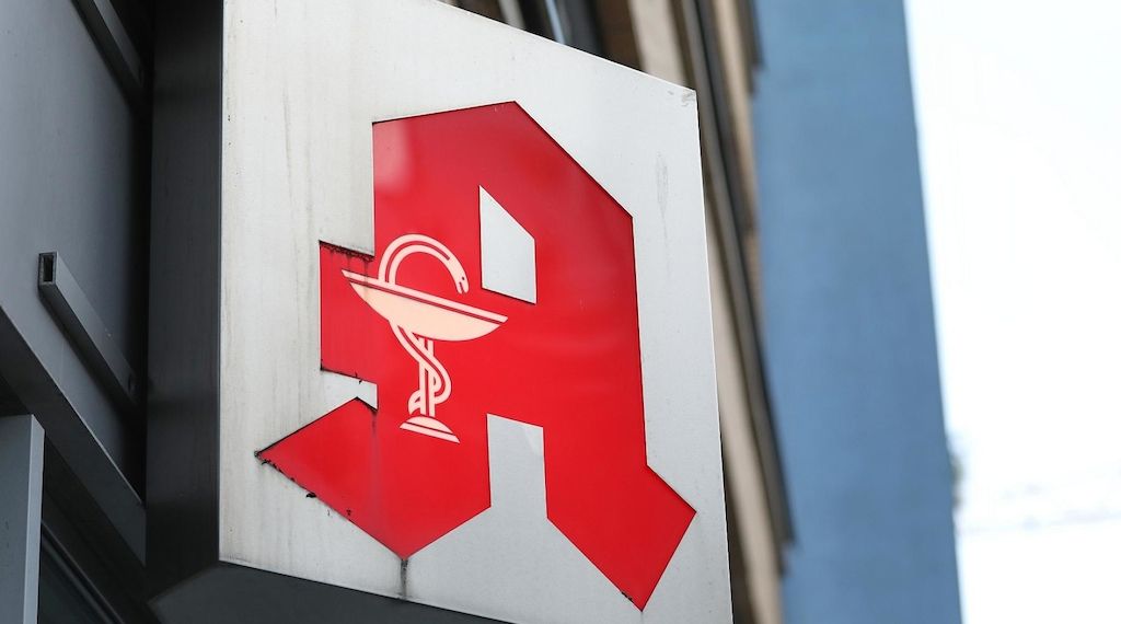 Bayerns Gesundheitsministerin will Demenz-Früherkennung in Apotheken