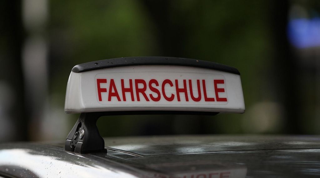 Fahrlehrerverbände wollen kompaktere Fahrausbildung