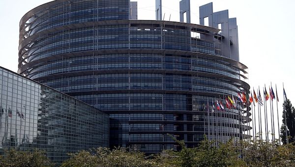 EVP und Rechte stimmen für Abschwächung von EU-Lieferkettengesetz