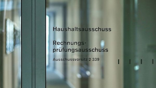 Haushaltsausschuss: Regierung will mehr Geld für Raumfahrt