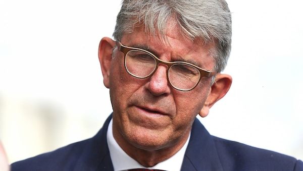 Kulturstaatsminister besorgt über Lage der Demokratie