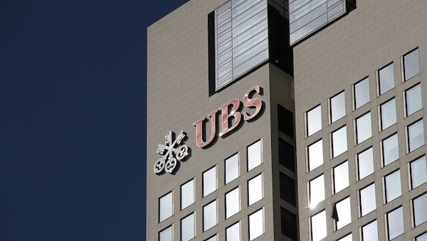 UBS gibt Pensionsverpflichtungen in Deutschland ab