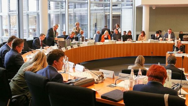 Bereinigungssitzung: Haushaltslücke 2027 sinkt um 22 Milliarden Euro