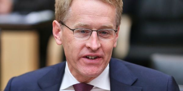 Günther spricht sich gegen Volksbefragung über Wehrdienst aus