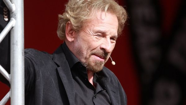 Gottschalk erklärt irritierenden Auftritt bei Bambi-Verleihung