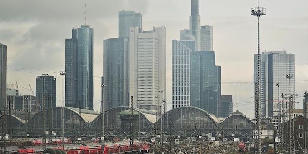 Drei Männer nach Messerangriff auf Frankfurter Zeil festgenommen