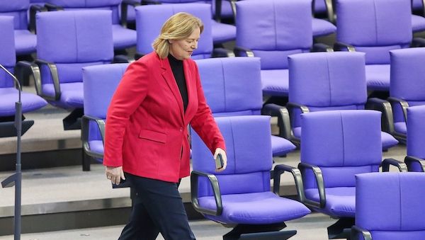 Arbeitsministerin Bas gegen Änderungen an Rentenplänen