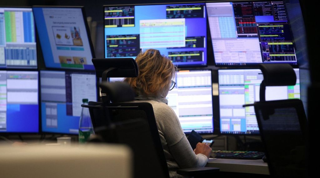 Dax zum Wochenende leicht im Minus