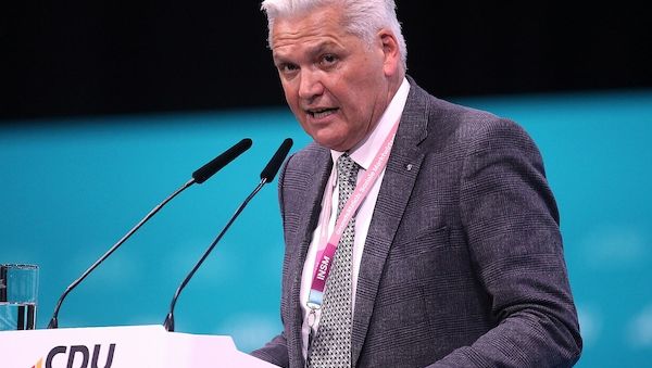 Chef der Senioren-Union kann Sorgen der Jungen nachvollziehen