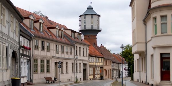 Ein Senior aus Nauen darf sich als Lotto-Glückspilz bezeichnen