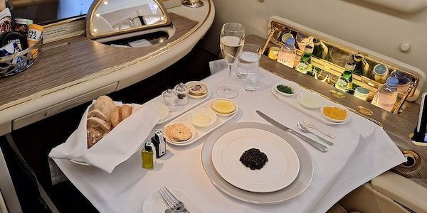 Regierung droht Streit über Abgabe für Luxusflugreisen