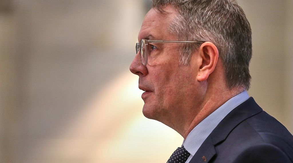 Schweitzer kritisiert Rentendebatte