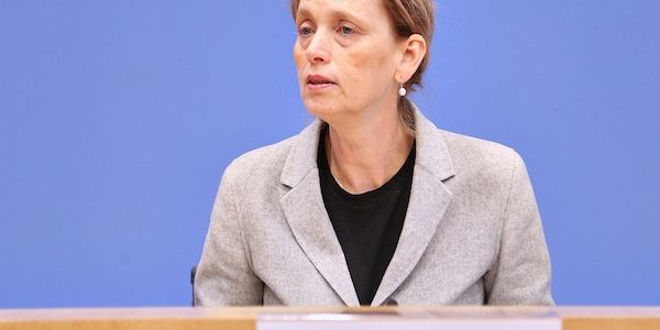 Familienministerin bei Alter für Social-Media-Verbot gesprächsbereit