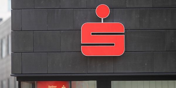 341 Sparkassen in Deutschland rechnen 2025 mit Gewinnrückgang