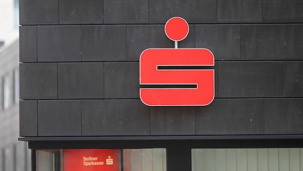 341 Sparkassen in Deutschland rechnen 2025 mit Gewinnrückgang