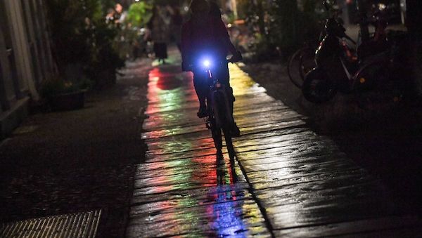 Brandenburger Polizei kontrolliert Verkehrsbeleuchtung zur «Lumen-Woche  - fast 750 Verstöße