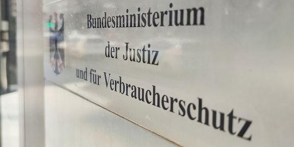 Kabinett beschließt Gesetzentwurf zur elektronischen Fußfessel